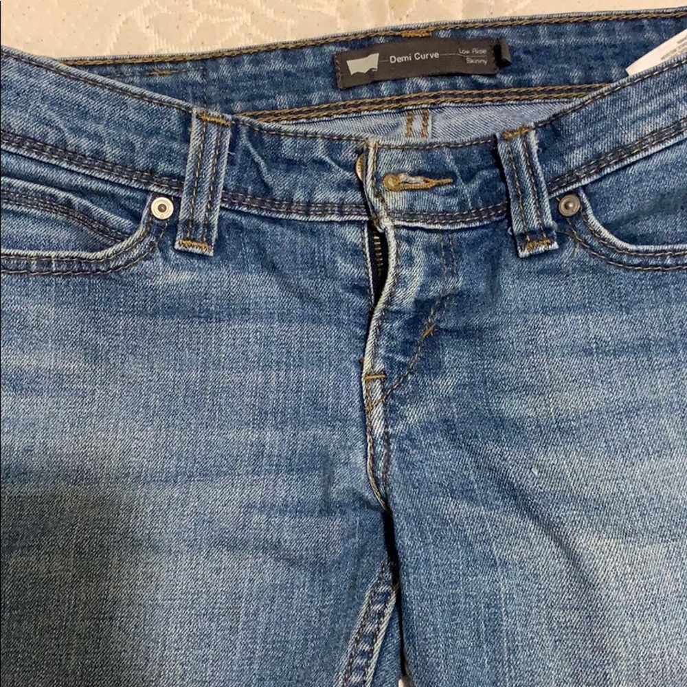 Levi skinny jeans